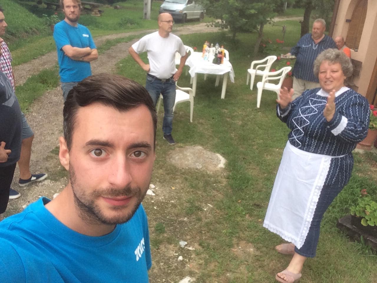 received_423877205184917